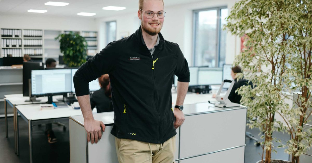 Ausbildung bei ASSISTEC: Saskia, Auszubildender zum technischen Systemplaner Elektro